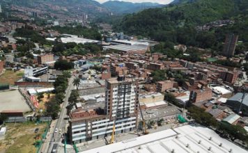 Con algunos retrasos, continúa el desmonte del edificio Babilonia - Itagüí Hoy