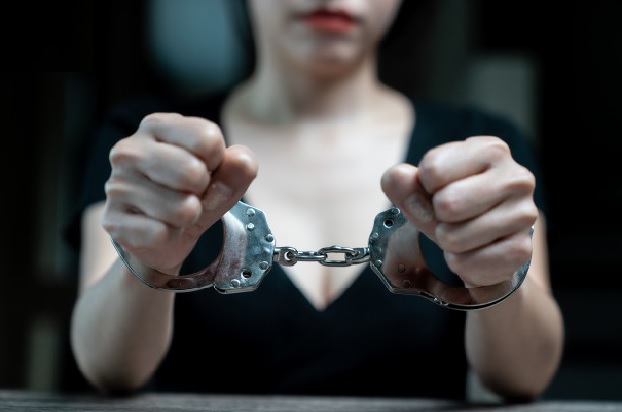 Capturan mujer en Itagüí por violar prisión domiciliaria - Itagüí Hoy