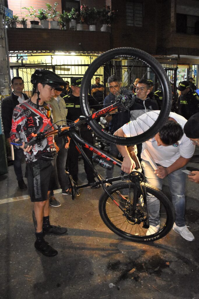 Con marcación gratuita en los barrios de Itagüí se busca prevenir el hurto de vehículos