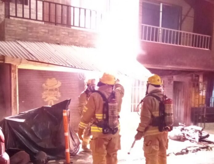 Incendio por cortocircuito generó emergencia en vivienda de Itagüí