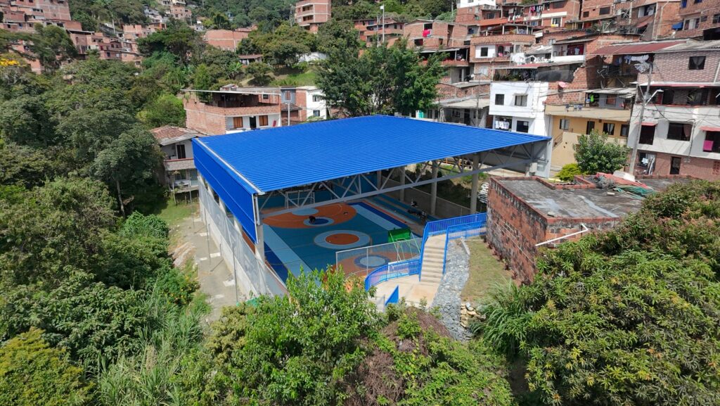 Corregimiento El Manzanillo de Itagüí estrena 2 placas polideportivas cubiertas - Itagüí Hoy | Noticias de Itagüí