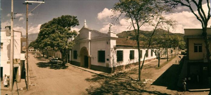 35195845_2029338580659597_2125149972679622656_n