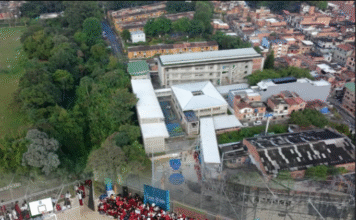 nueva placa polideportiva I.E Felipe de Restrepo