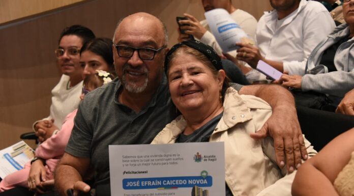 ¡De arrendatarios a propietarios! 126 familias en Itagüí ya tienen un pie en su casa propia