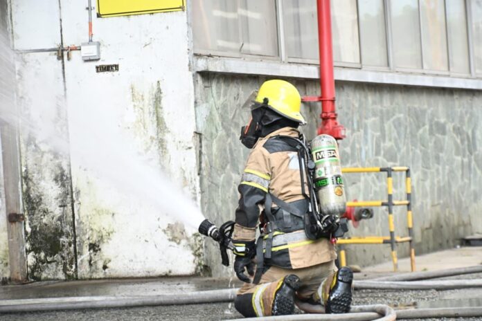 ¿Le ofrecieron un supuesto bono de los Bomberos de Itagüí? Lanzan alerta por presunta campaña irregular casa a casa